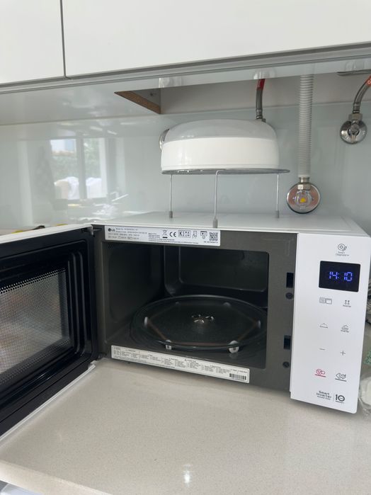 Micro-ondas LG NeoChef com grill 25 L