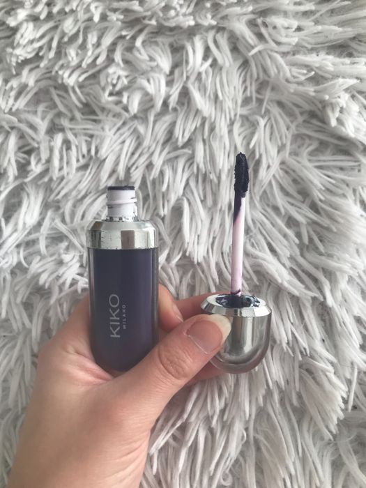 Batom roxo kiko milano