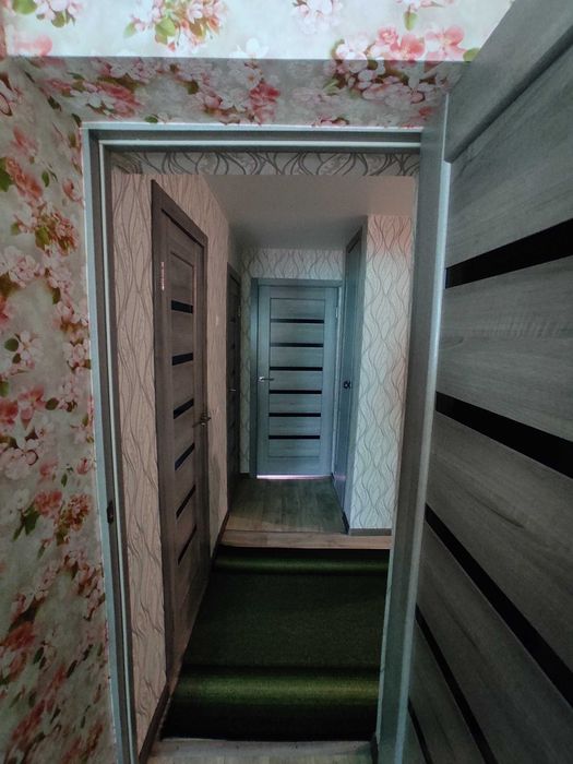 Продам 3-х кімн. кв. в центрі Миргорода