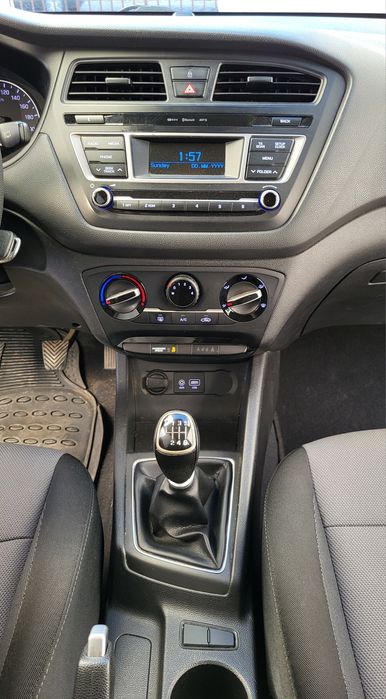 Hyundai i20 II 1.1 CRDi 75cv Van IVA dedutível