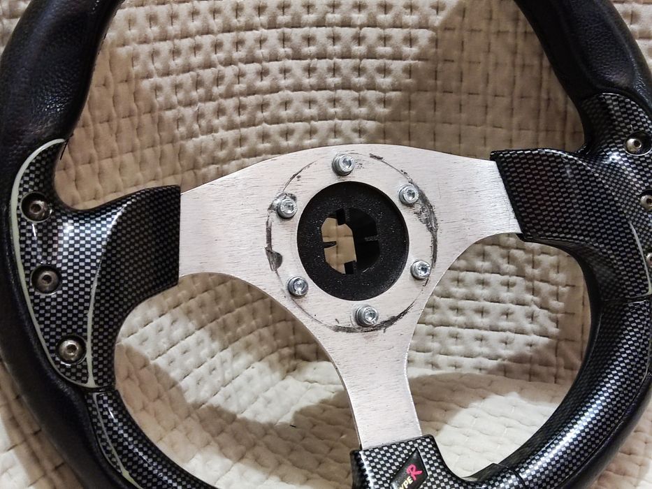T150/TMX Перехідник для баз Thrustmaster на автомобільні рулі 70 x 70