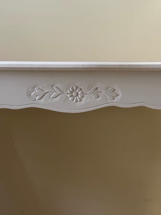 Aparador Branco com pormenor