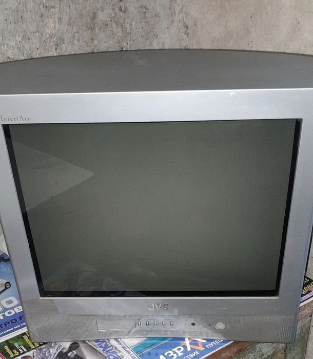 Телевизор  JVC  б/у в отличном состоянии