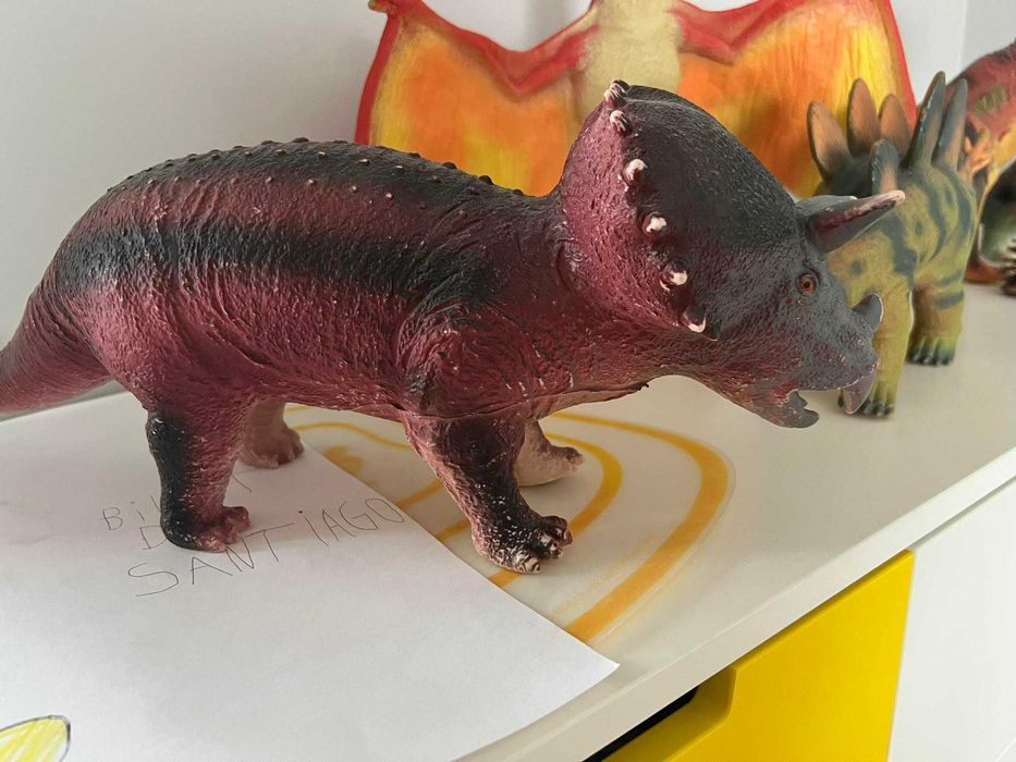 figurka Duży Dinozaur Triceratops