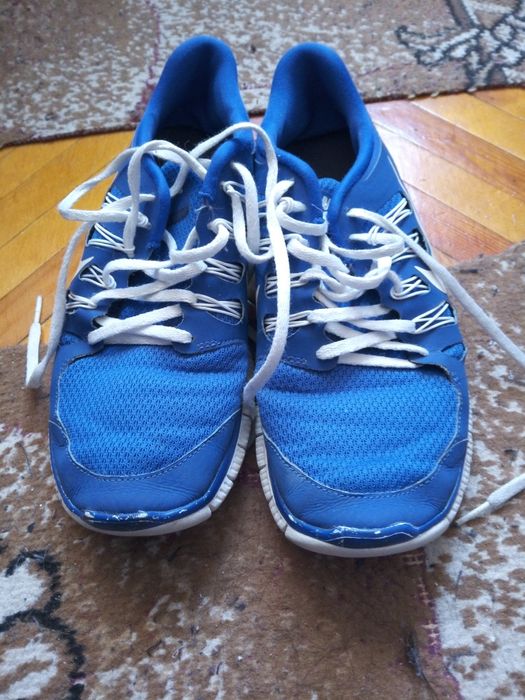 Жіночі кросівки 38 39 40 розм