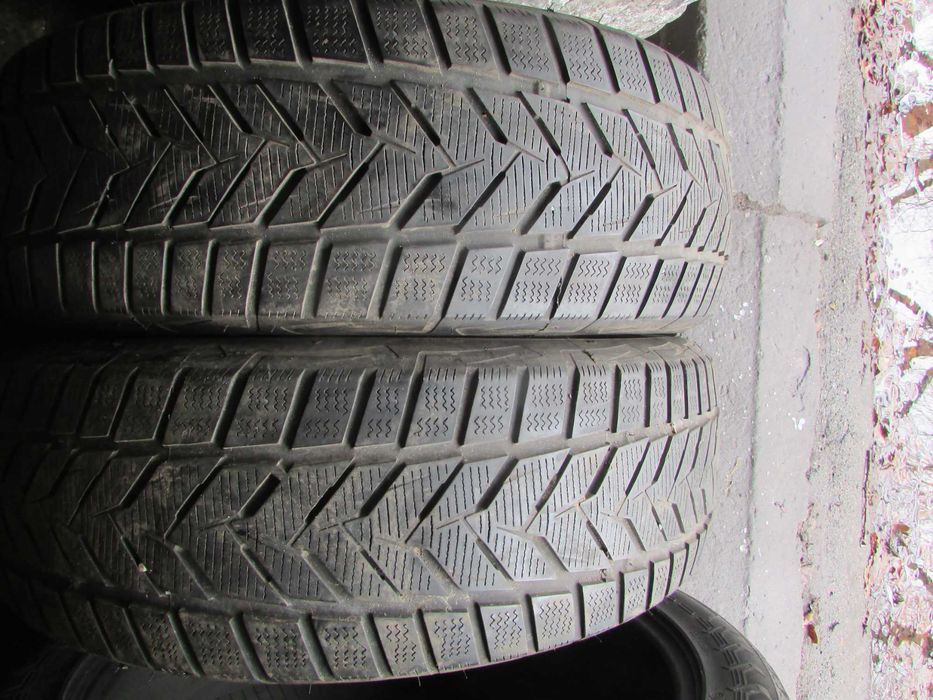 215/60/R17 зимова резина Vredestain WinTrac