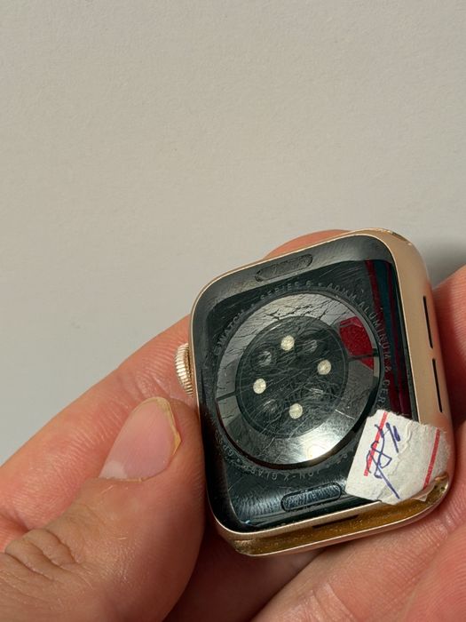 Apple Watch 6 40MM  Gold GPS смарт-годинник Золото Вотч 6 40mm