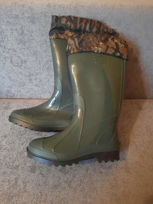 Продам  сапоги гумові.