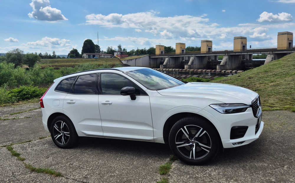 Volvo XC60 B4 D Mild Hybrid R-Design