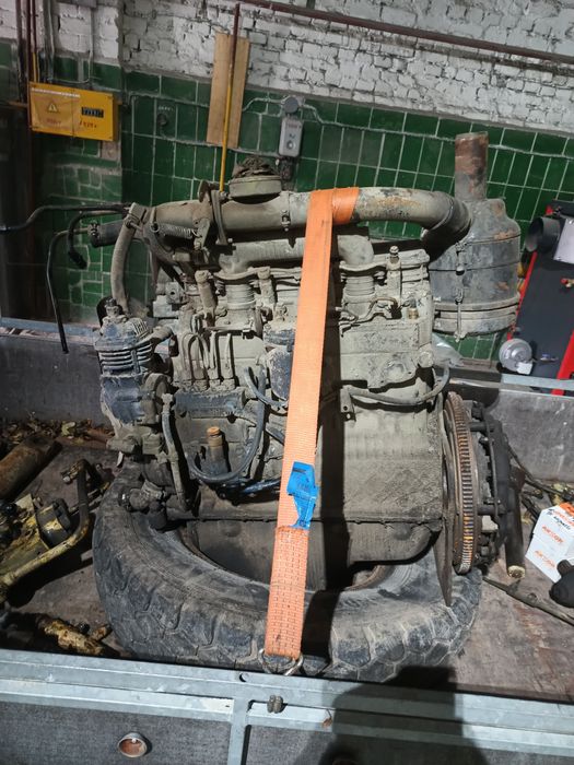 Двигун МТЗ 82 з екскаватора