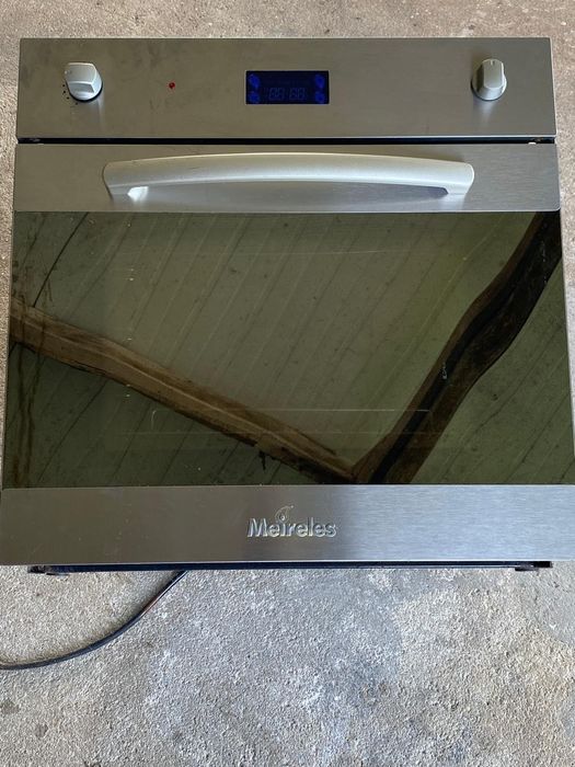 Forno Meireles em bom estado