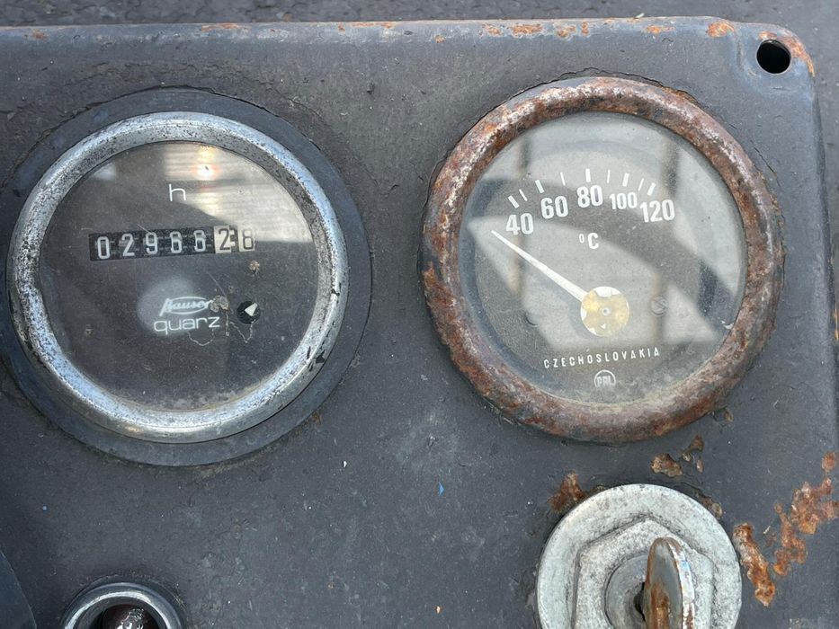 Wózek widłowy spalinowy