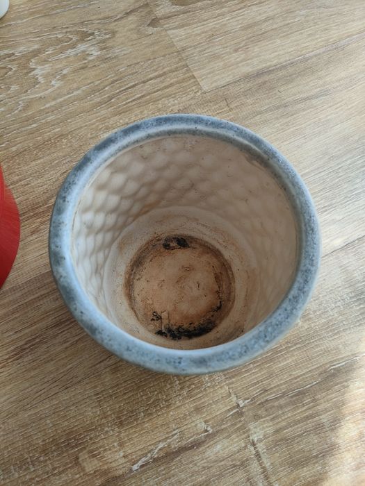 Ceramiczna doniczka, osłonka