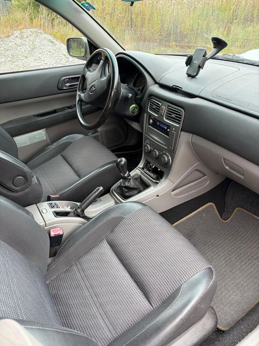 Subaru Forester 2.0 XT stan bardzo dobry