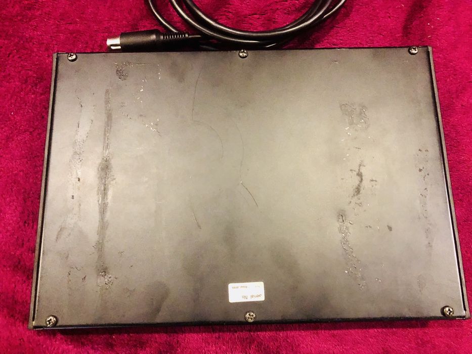 Roland PG-200 (controlador original para o JX3P)