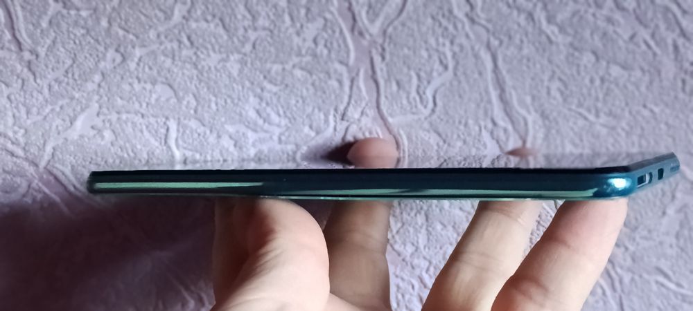 Xiaomi mi 11  lite 6/128 не включается