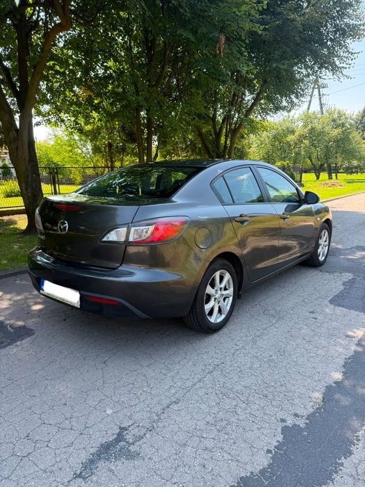 Mazda 3*sedan*2009r*1.6benzyna*