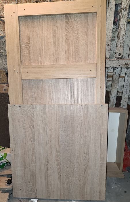 Biurko i szafka nad biurko