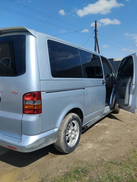 продам т5  2005 року