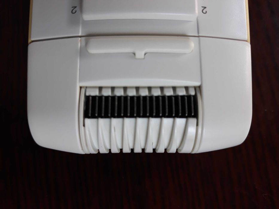 Епилятор Braun ER 220