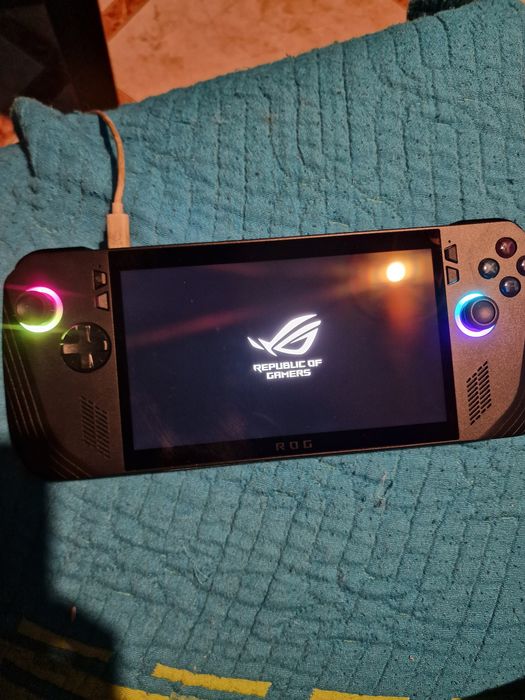 Asus rog ally x 1T