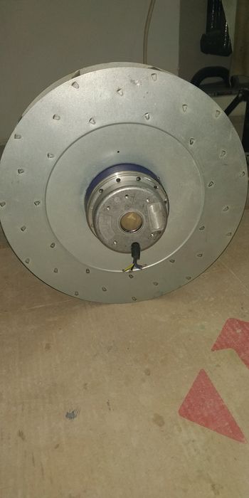 Продам центробежный вентилятор