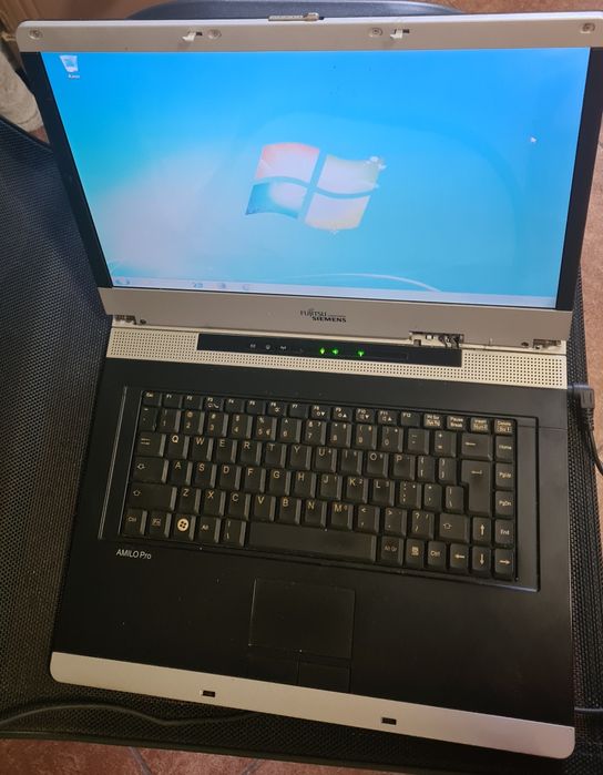 Laptop Fujitsu Siemens Amilo pro V3515 zasilacz
