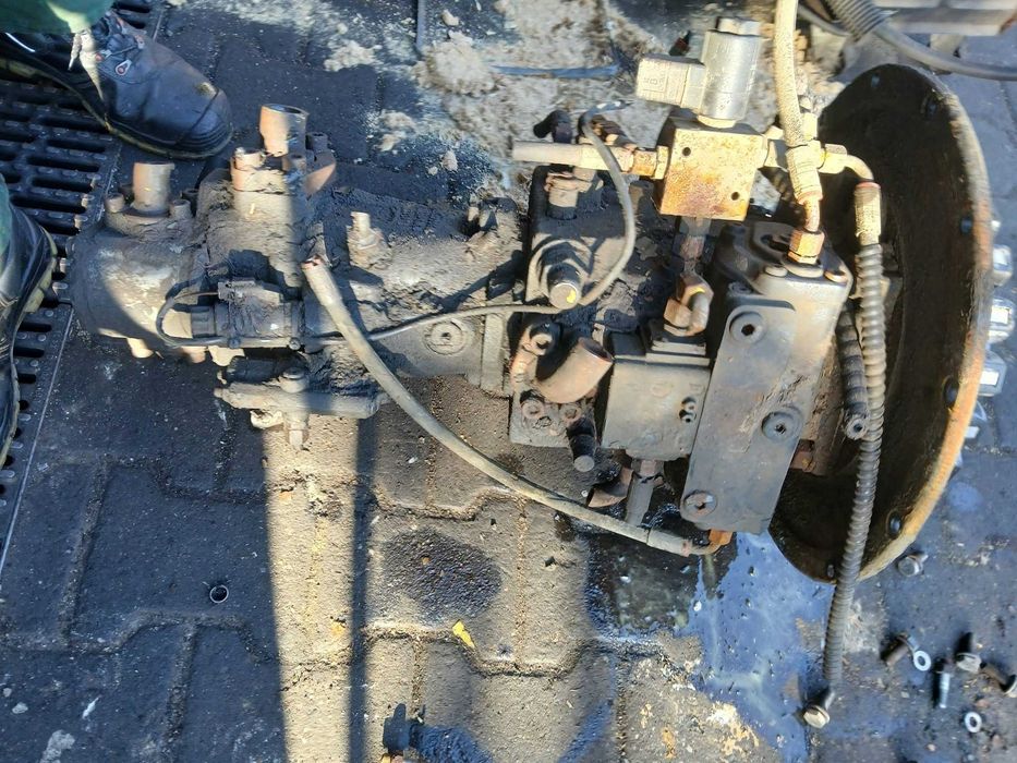 mosty napędowy 212 spicer,silnik hydrauliczny jazdy