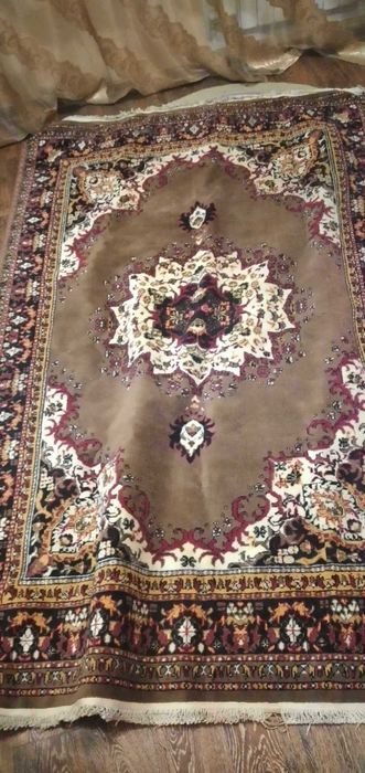 Ковёр 180см х 118см