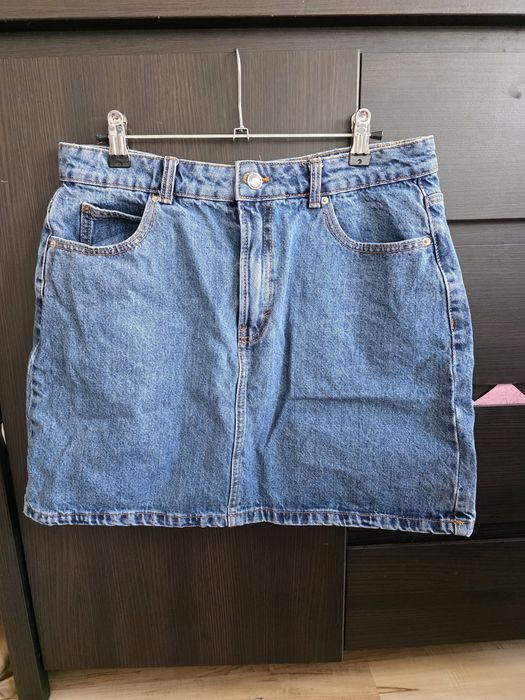 Jeansowa spódniczka