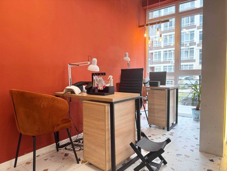 Продаж готового бізнесу — салон краси, вул. Малоголосківська, 32