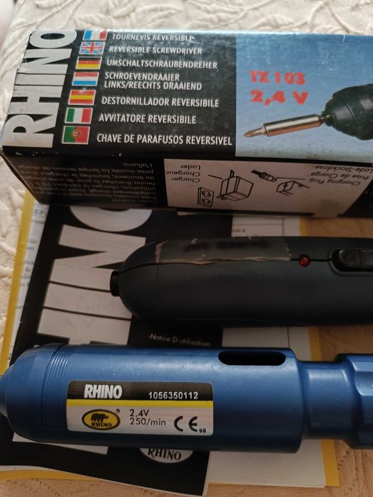 2 Aparafusadoras elétricas