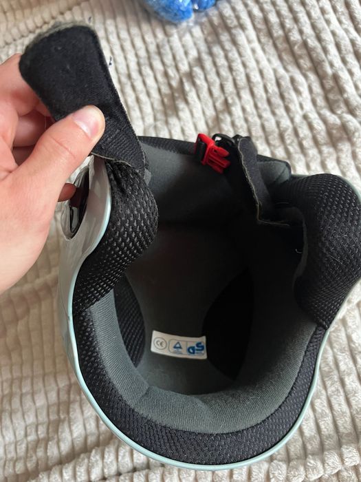 Kask narciarski