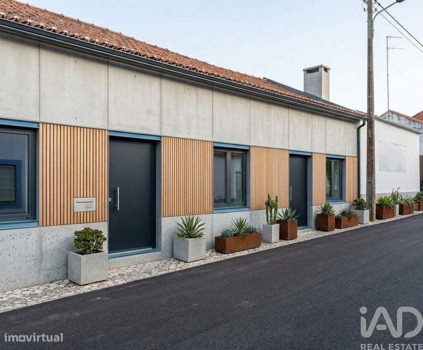 Casa / Villa T2 em Caldas da Rainha - Nossa Senhora do Pópulo, Coto e