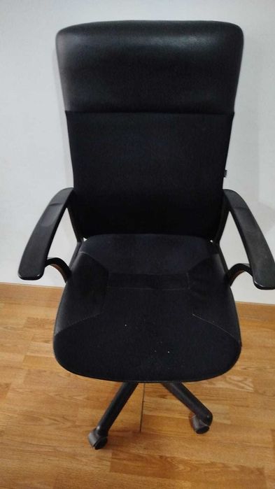 Mobiliário escritório (vendo separado ou em lote)