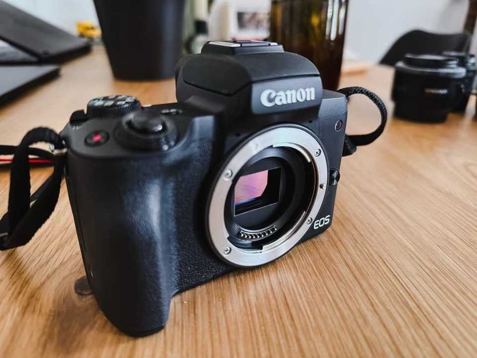 Canon EOS M50 wraz z akcesoriami