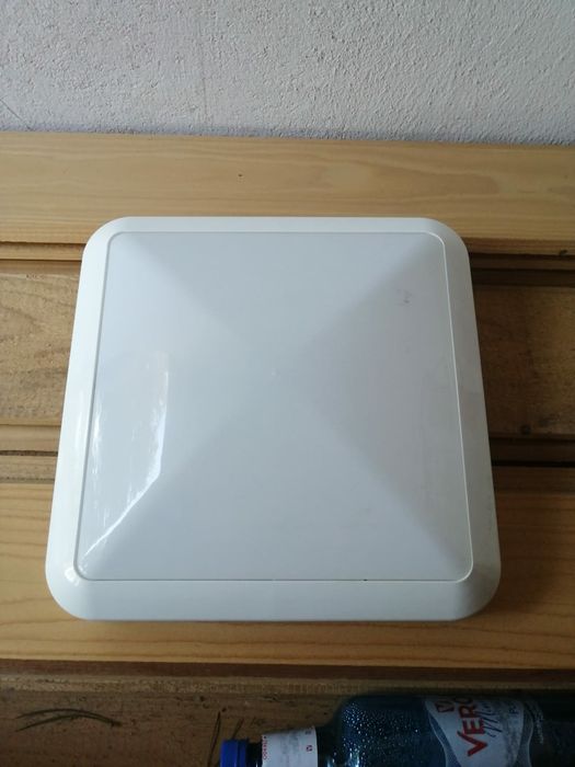 Lampy Oprawy oświetleniowe z czujnikiem ruchu