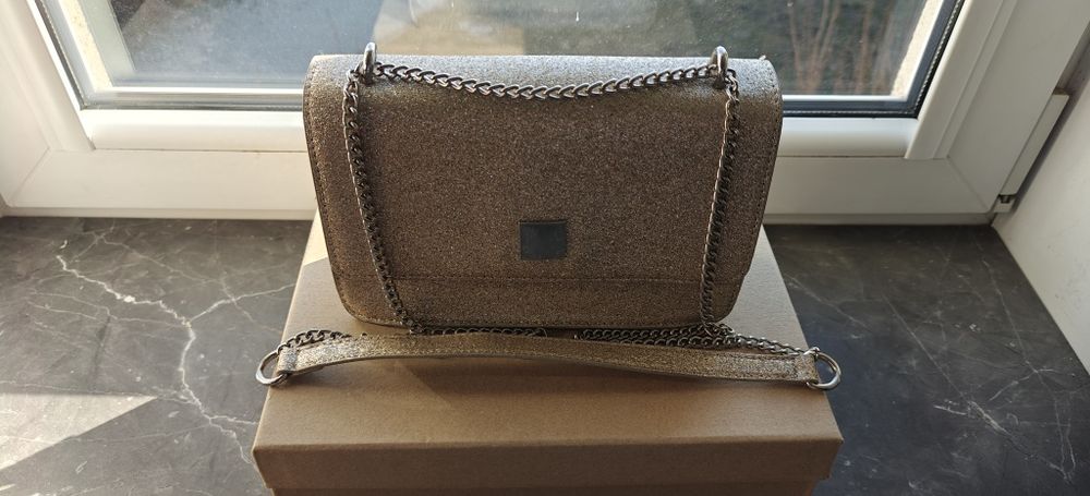 Złota brokatowa torebka