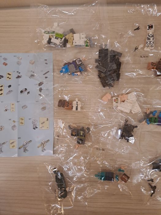 Набір із 29 фігурок Майнкрафт Minecraft зі зброєю та аксесуарами