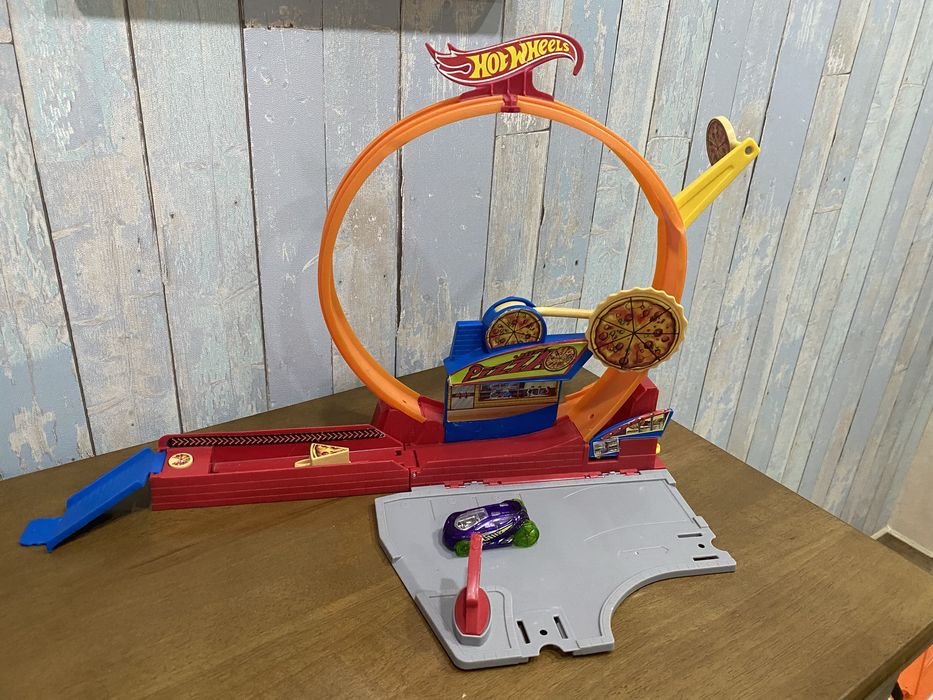 Хот вилс трек пицца