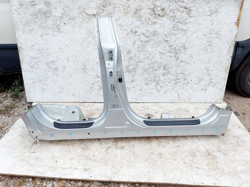 kia sorento ii 2 lift próg prawy słupek środkowy b 3d