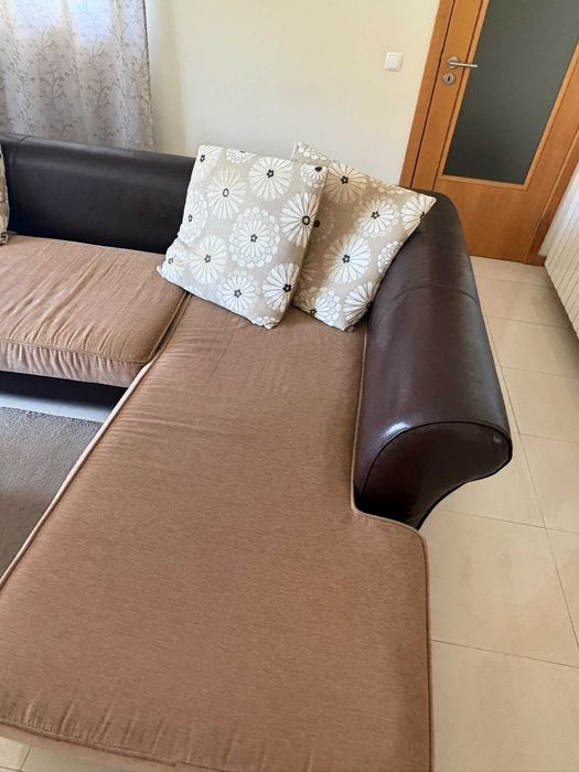 Sofá Grande com Chaise Longue (3m x 2m) – Bimaterial + Almofadas