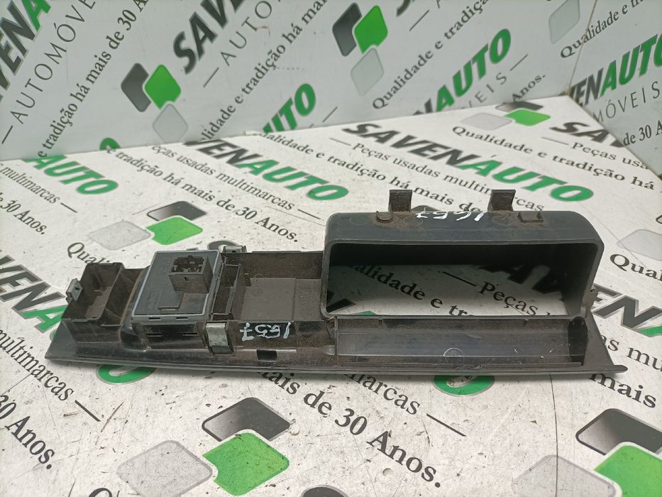 Comando / botão / interruptor vidros frente esquerdo VOLKSWAGEN Polo (