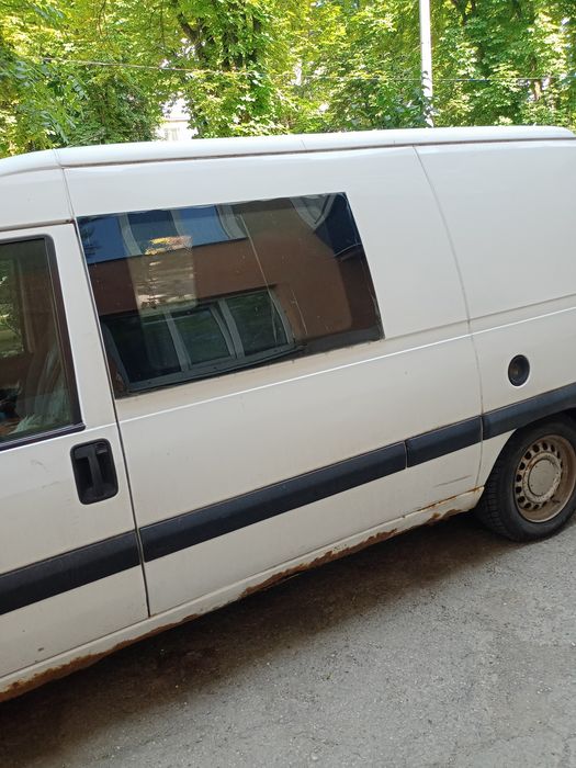 Автомобіль Citroen jumpi