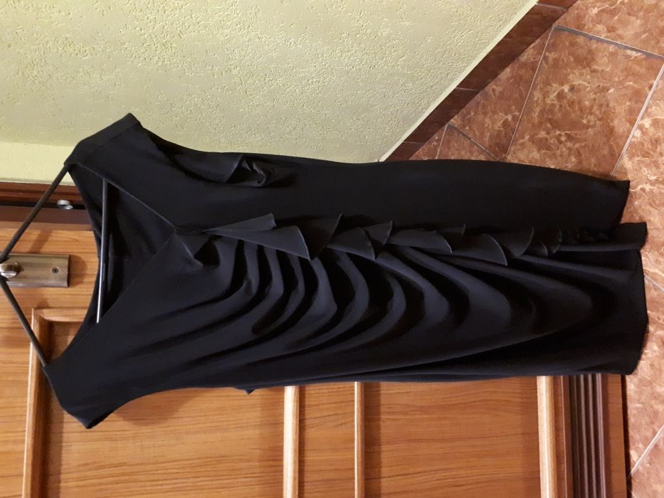 Sukienka  - ,,mała czarna""