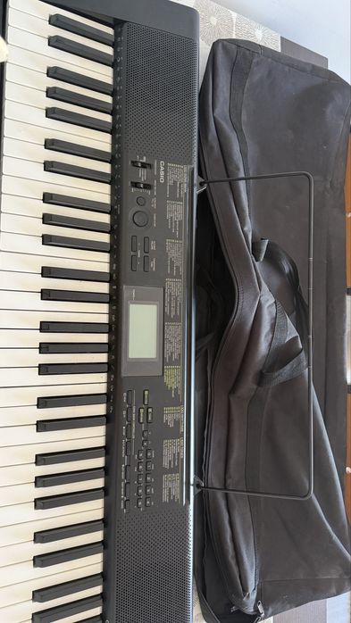 Teclado Casio CTK-1100 – 61 teclas + Bolsa de Transporte