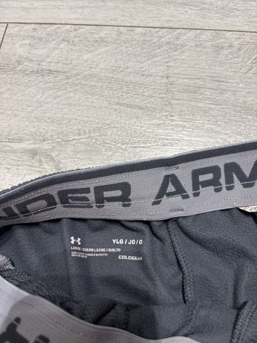 Spodnie Dresowe dresy chłopięce under armour 146-152