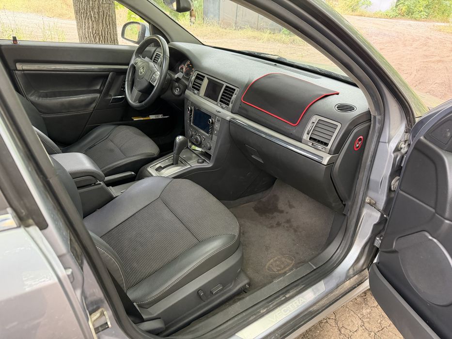 Продам Opel Vectra C рест 1.9 дизель автомат