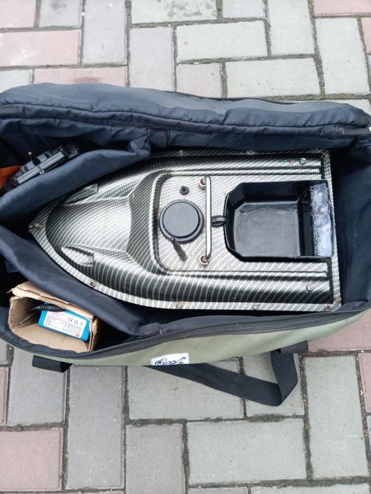 Карповый кораблик Флуйтек Карбон с gps на 16 точек памяти,
