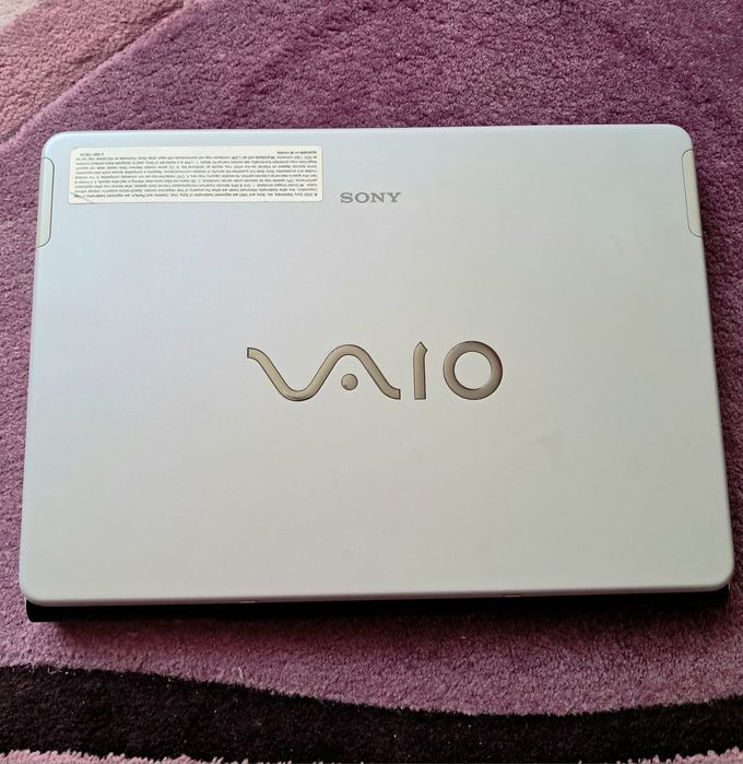 Ноутбук Sony Vaio білий